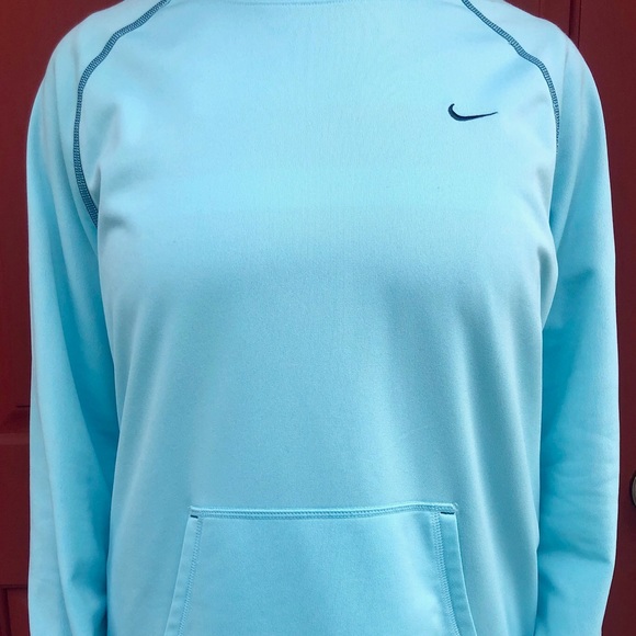 nike light blue crew neck